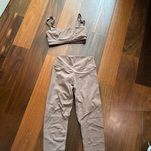 Balance Athletica matching set